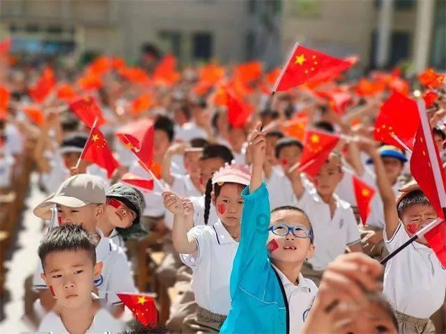 朝阳博物馆迎来学生潮